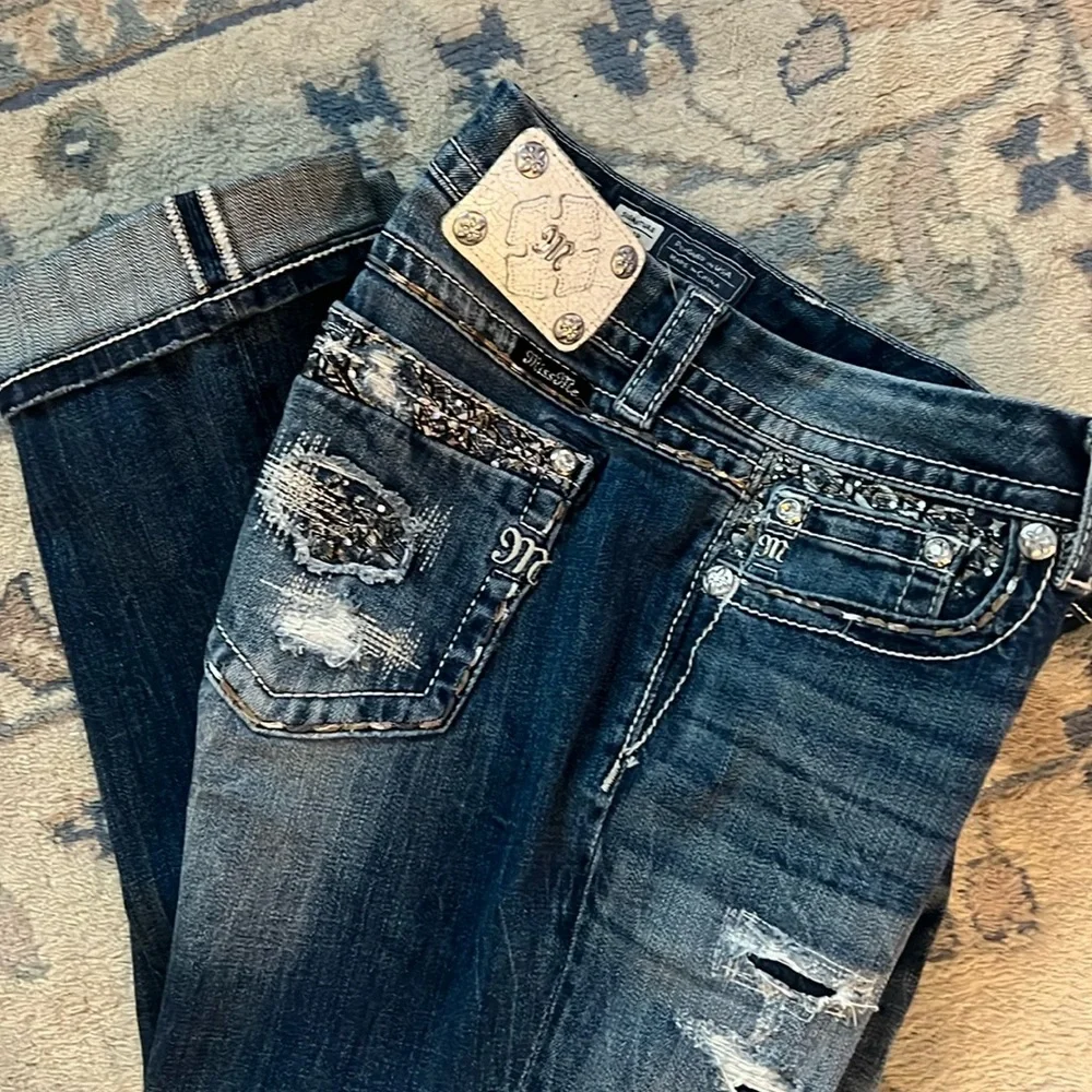Miss Me crop jeans. - Picture 1 of 4